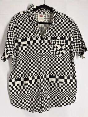 Levi's Black and White Checkerboard Short Sleeve Button-Down Shirt